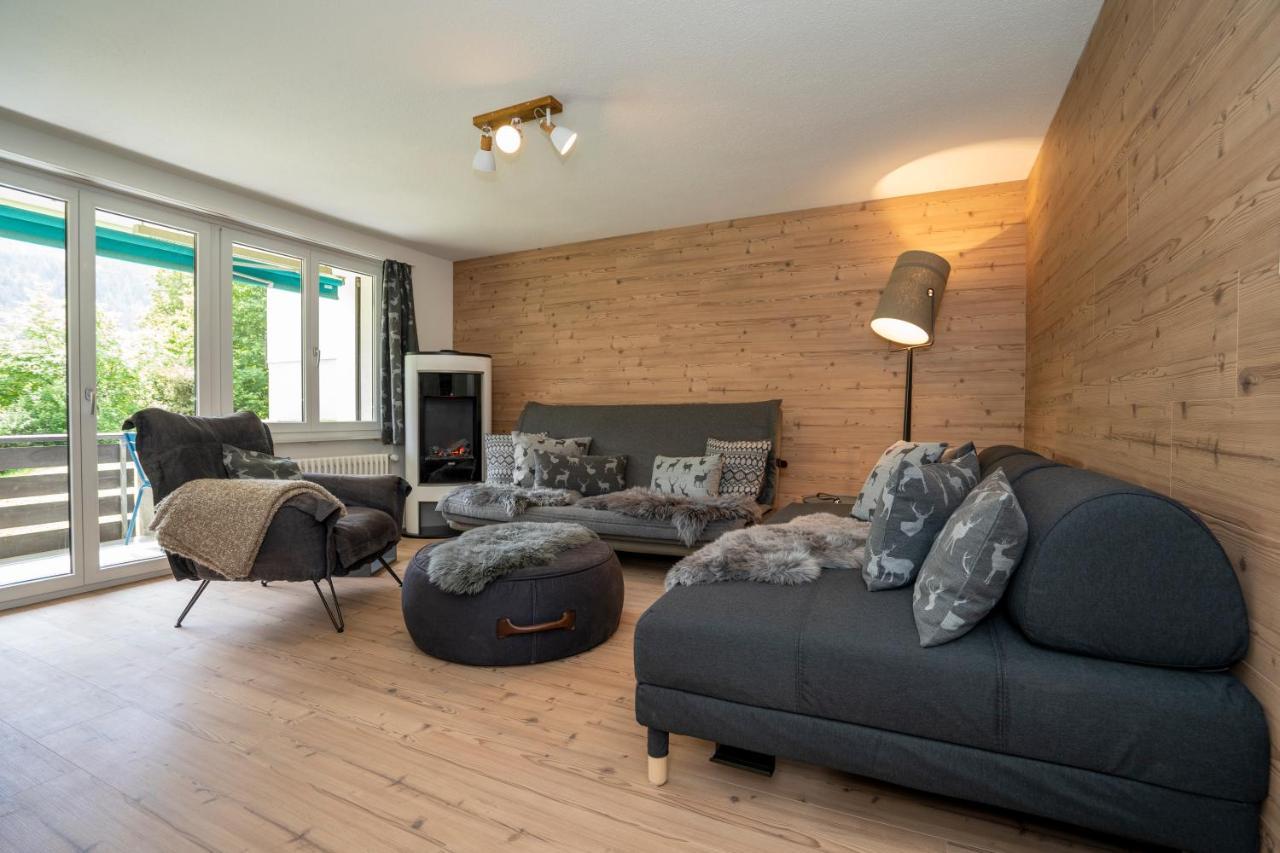 Apartment Aaa Allegra Rojo With Mountain View Scuol
