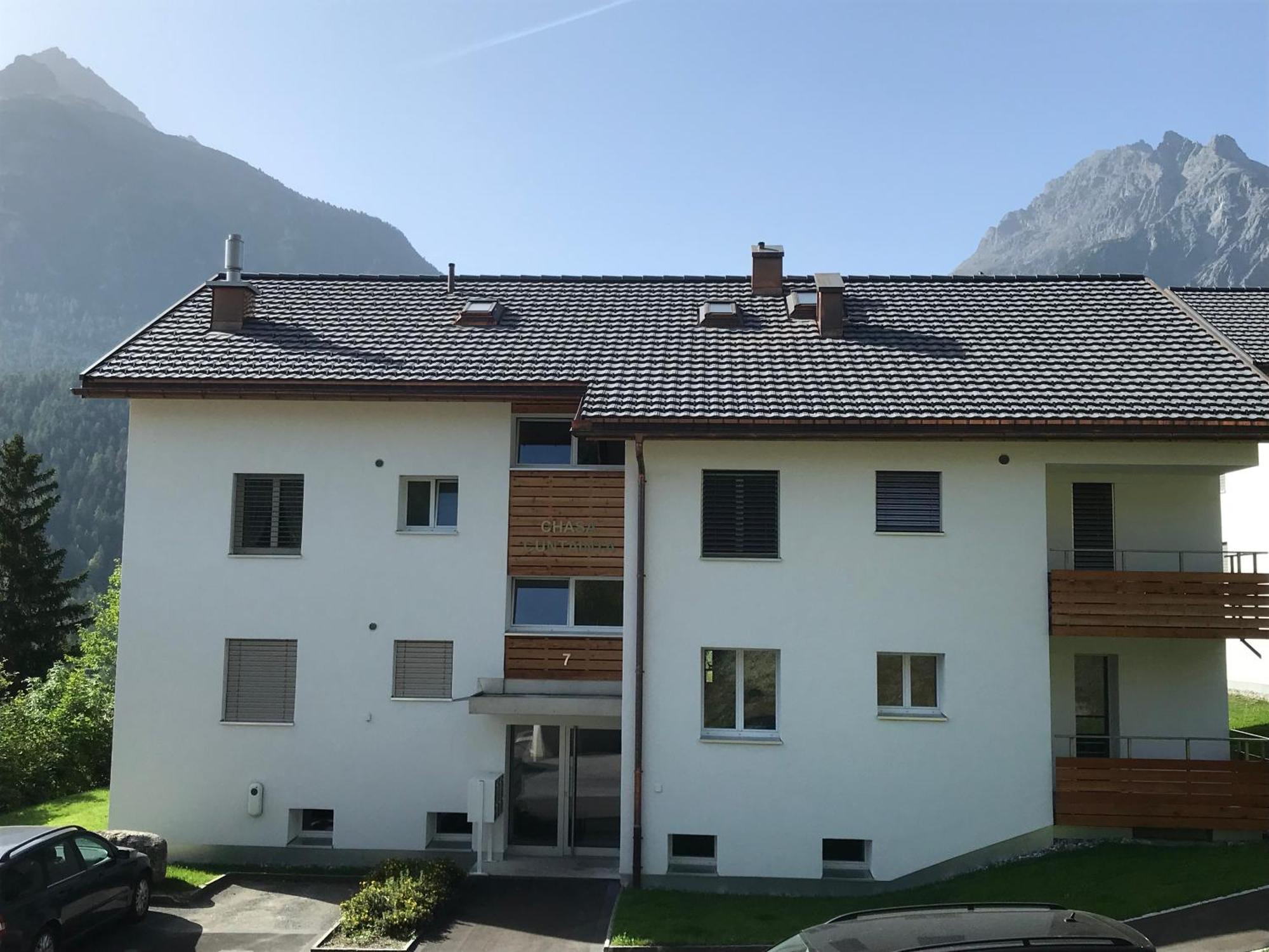 Aaa Allegra Rojo With Mountain View * Scuol